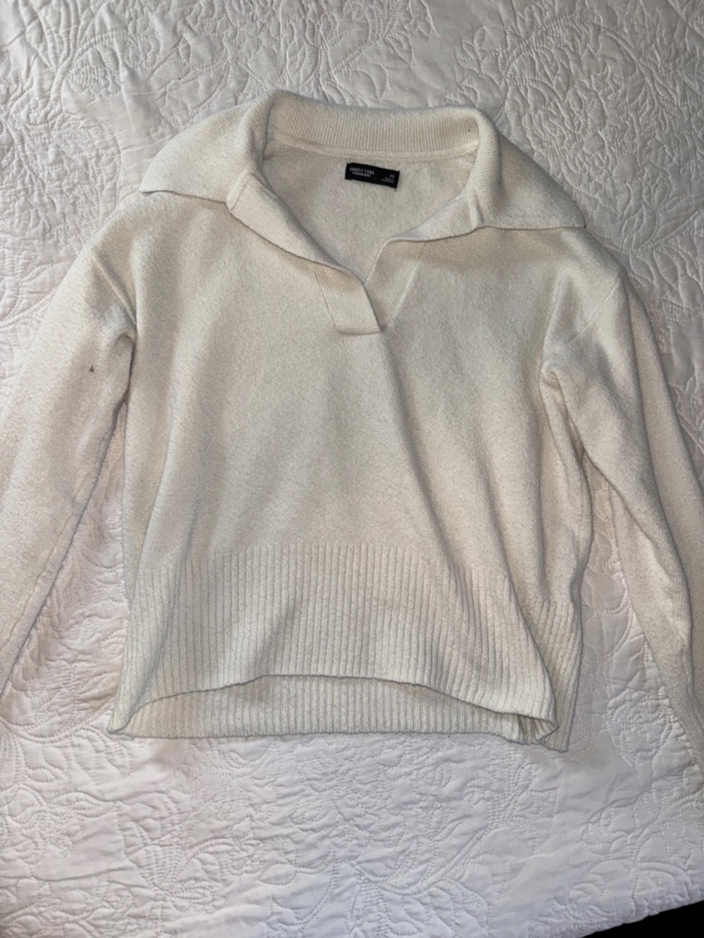 Simply Vera Vera Wang Cream V-Neck Collared Knit Pullover